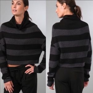 VINCE wool cropped cowl neck sweaters -S- like new